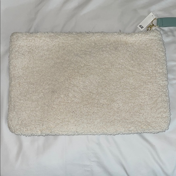 🆕H&M leather Sherpa big clutch - Picture 2 of 5